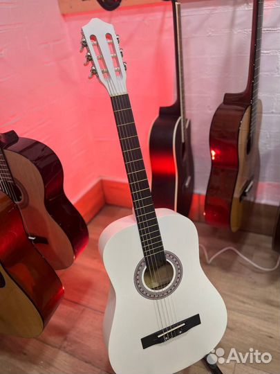 Гитара классическая