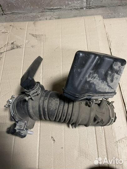 Патрубок воздушного фильтра Toyota Camry V40 2.4