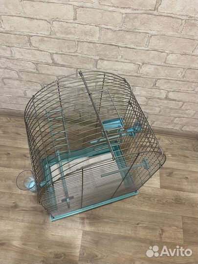 Клетка для крупного попугая