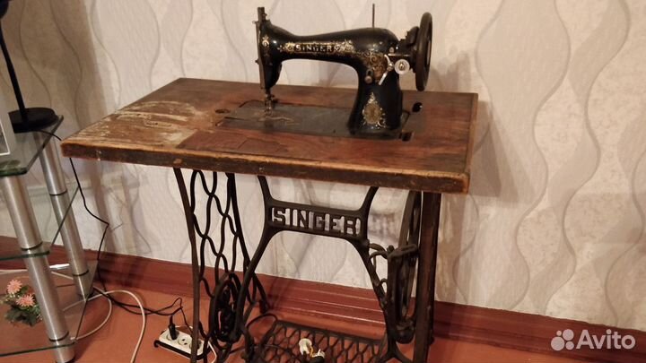 Швейная машинка Зингер Singer