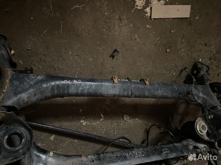 Задняя балка Peugeot 308