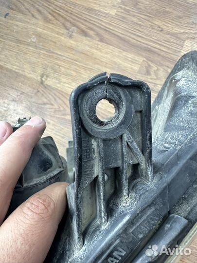 Фара на nissan teana