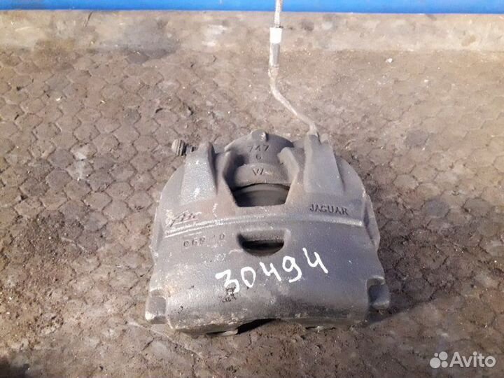 Суппорт передний левый Jaguar Xf X250 3.0 AJ30