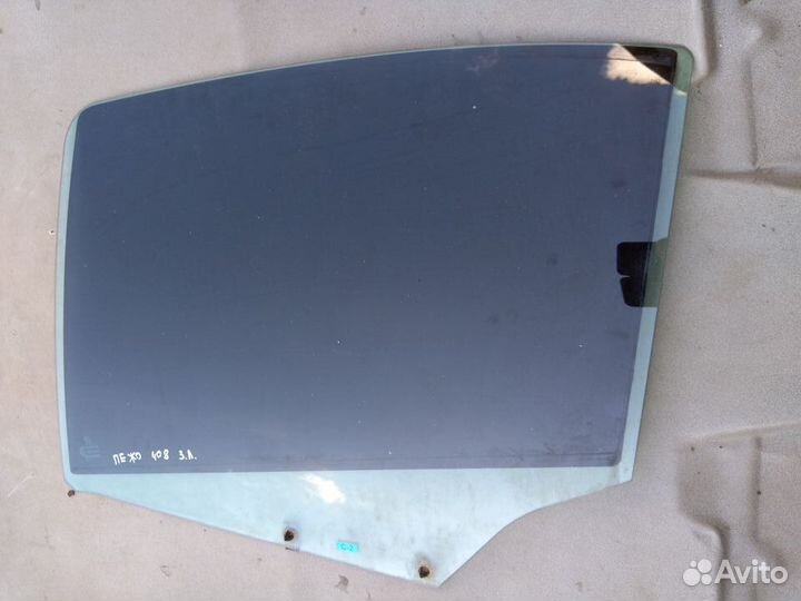 Стекло двери задней левой для Peugeot 408