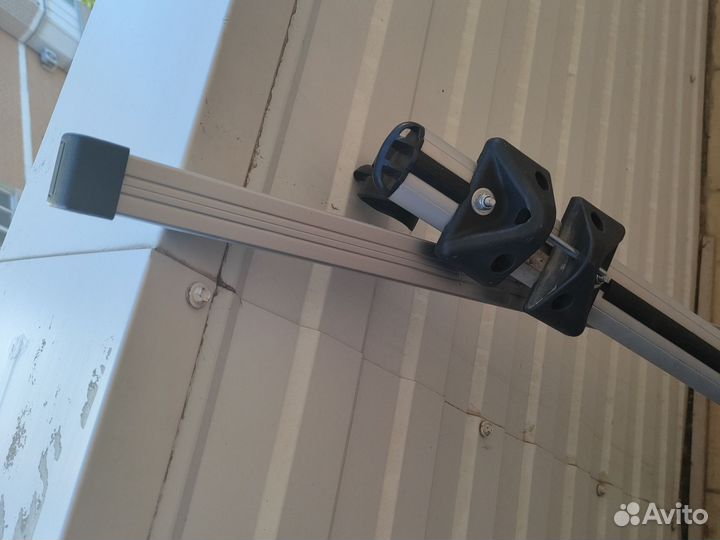 Багажник на крышу автомобиля универсальный