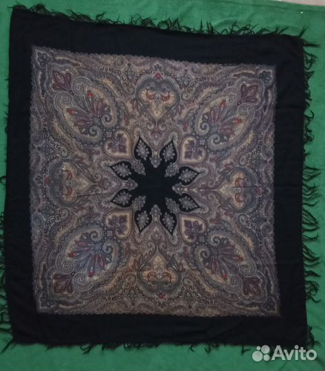 Павловопосадский платок. СССР. Шерсть -100%. С бах