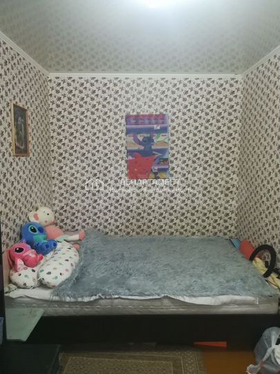 2-к. квартира, 42 м², 1/2 эт.