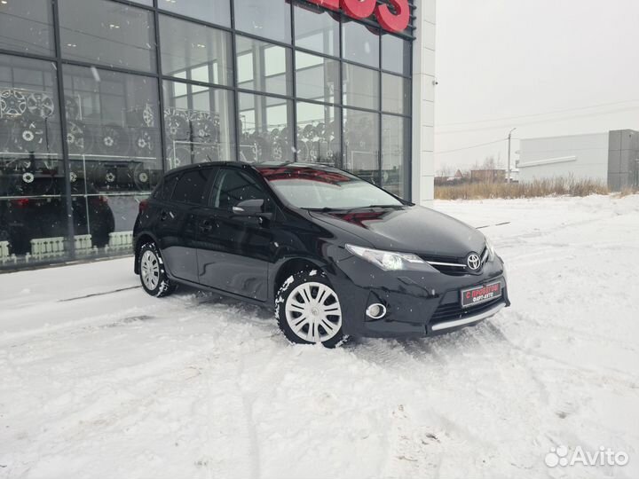Toyota Auris 1.6 МТ, 2014, 117 700 км