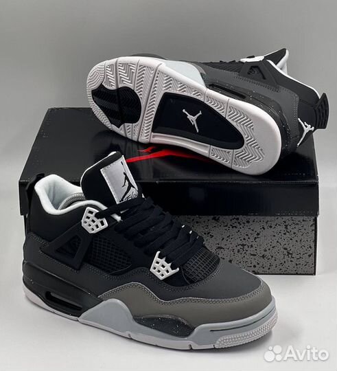 Nike Air Jordan 4