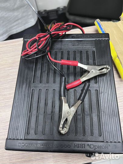 Зарядно-предпусковое устройство