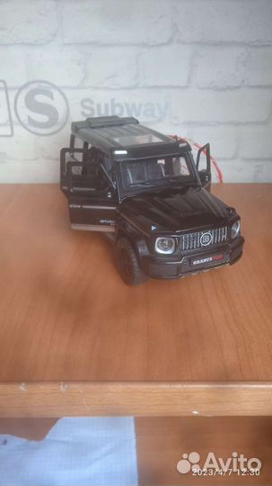 Внедорожник brabus 700