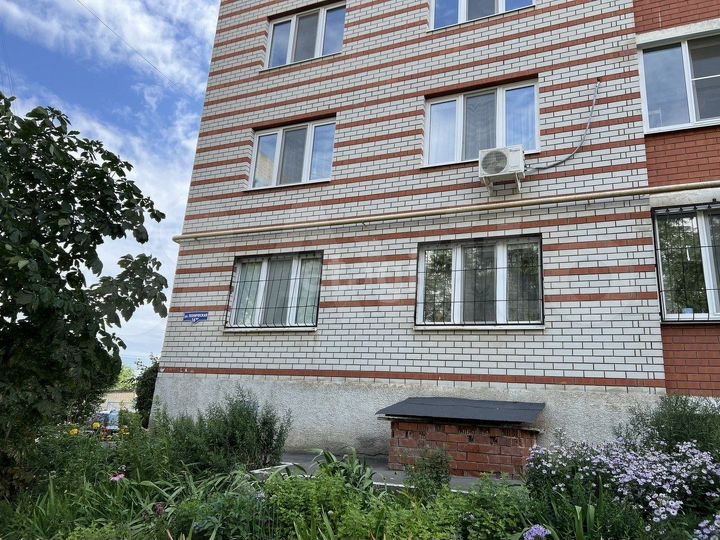4-к. квартира, 119 м², 9/10 эт.