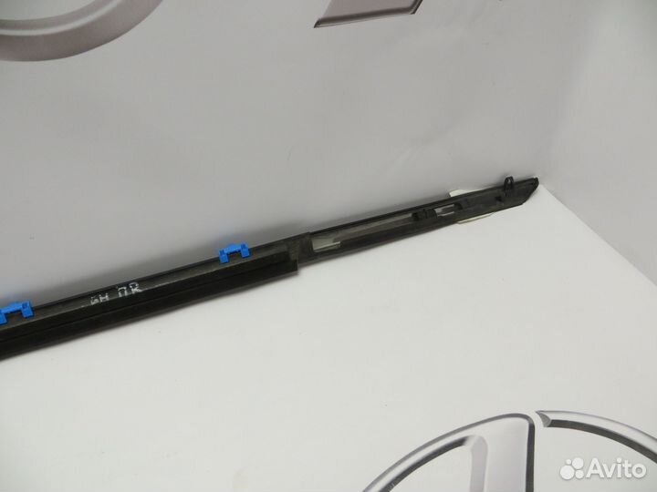 Молдинг стекла передний правый Mazda 6 GH