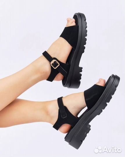 Босоножки новые