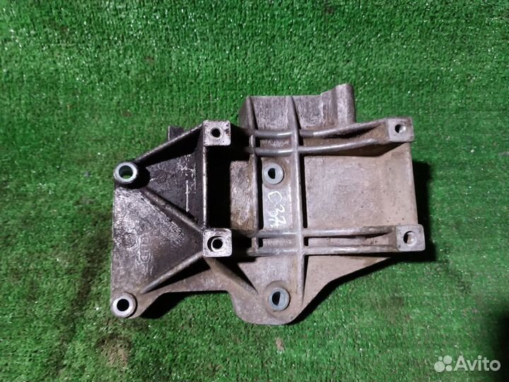 Кронштейн кондиционера Volkswagen Passat B5 (1996—