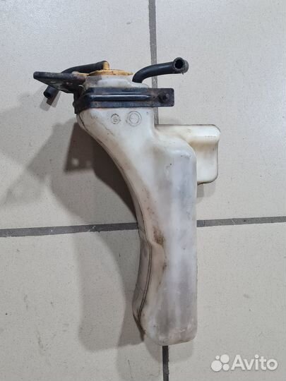 Расширительный бачок Subaru Legacy BG5