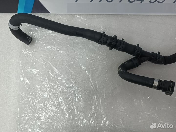 Трубка системы охлаждения Range Rover Sport L494