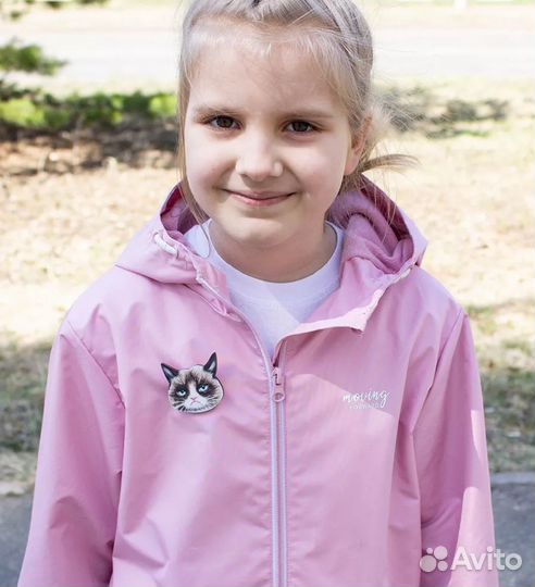 Брошка с мемным котом