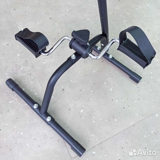 Велотренажер для рук и ног при реабилитации
