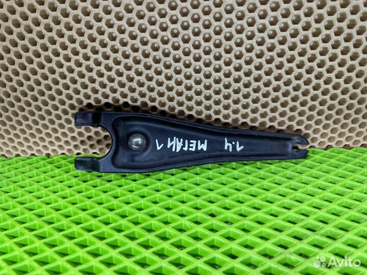 Вилка сцепления Renault Megane 1