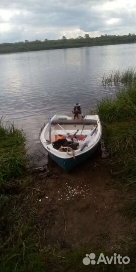 Лодка с мотором