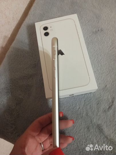 Телефон iPhone 11 128 gb