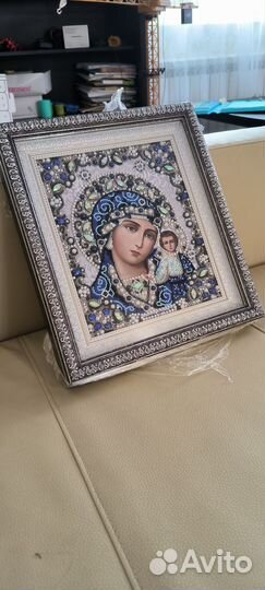 Икона Казанская Богородица бисером и жемчугом