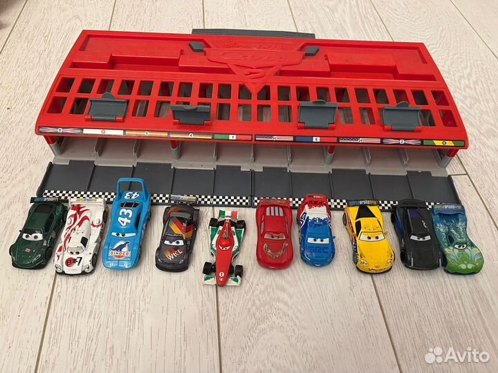 Тачки игрушки из мультфильма Cars