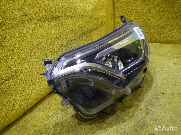 Фара левая Toyota RAV4