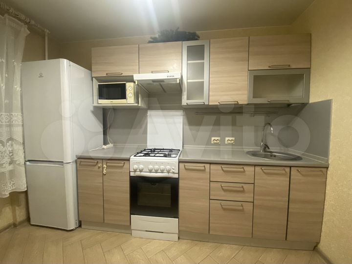 1-к. квартира, 38 м², 6/10 эт.