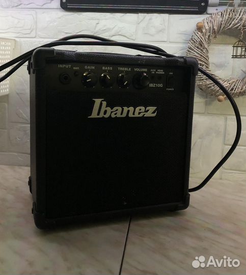 Электрогитара с комбиком