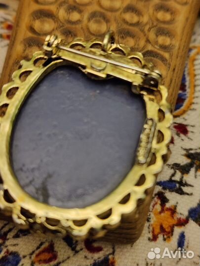 Винтажная брошь камея gerry's