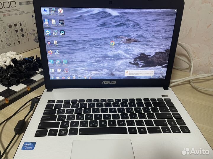 Ноутбук asus