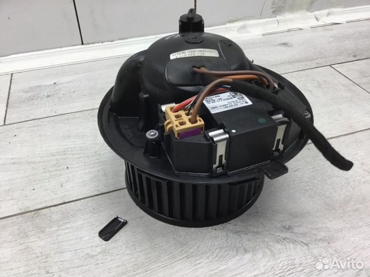 Мотор печки Volkswagen Golf хэтчбек BGU 2005