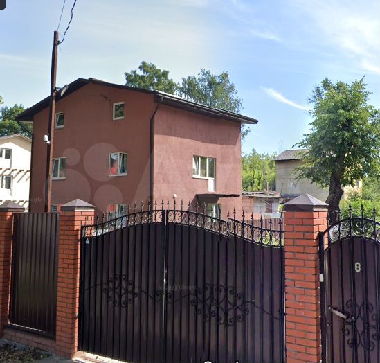 Дом 180 м² на участке 6 сот.