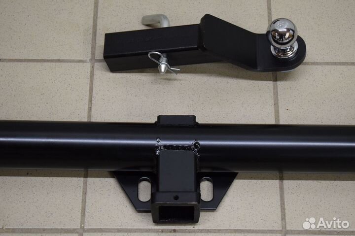 Toyota LC 200 фаркоп тсу новый