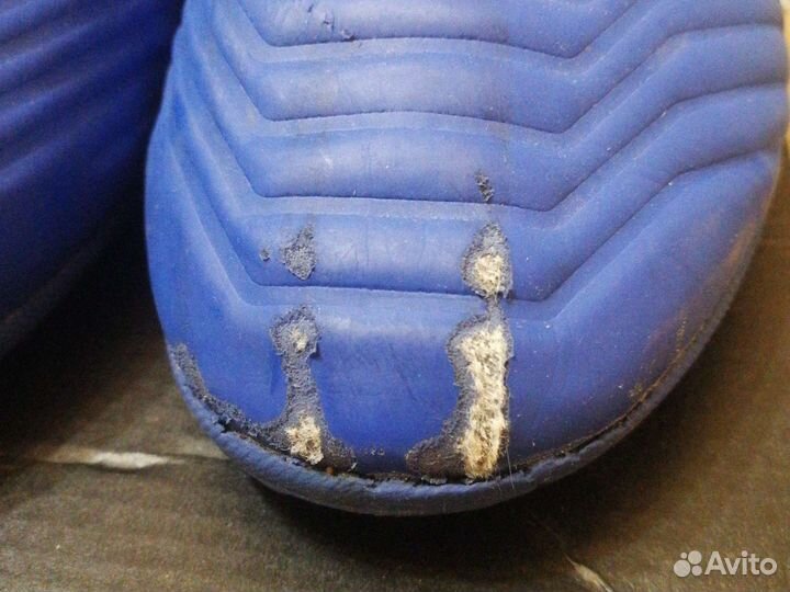 Футбольные бутсы adidas, р. 34