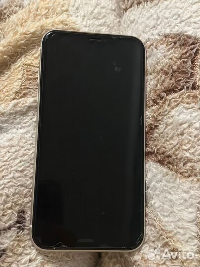 iPhone 11, 256 ГБ