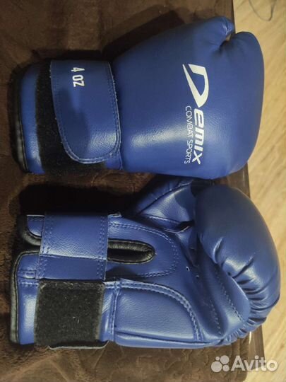 Боксерские перчатки детские 4 oz Demix