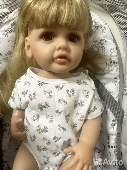 Кукла Реборн и Шезлонг