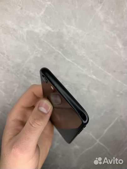iPhone SE (2020), 64 ГБ