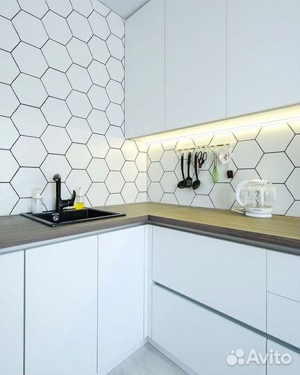 Кухонный гарнитур на заказ в дом в Курсавке