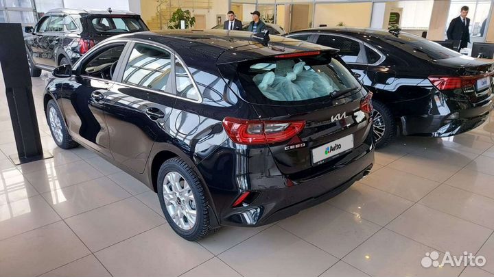 Kia Ceed 1.6 AT, 2023, 15 км