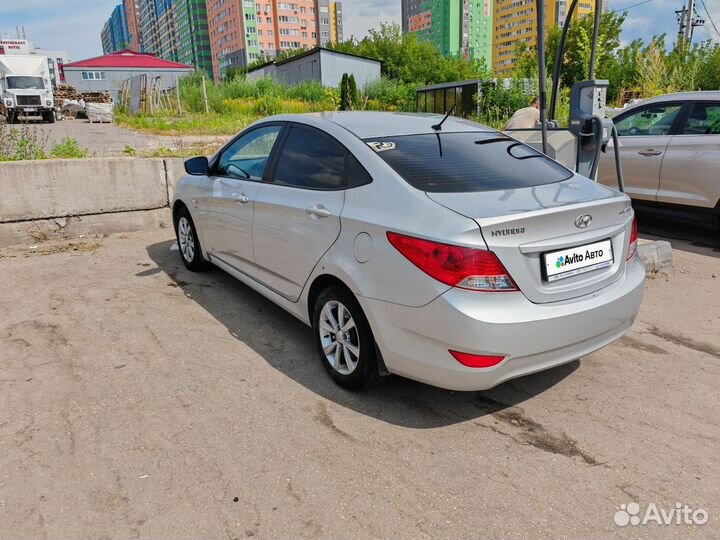 Hyundai Solaris 1.6 AT, 2012, 123 000 км