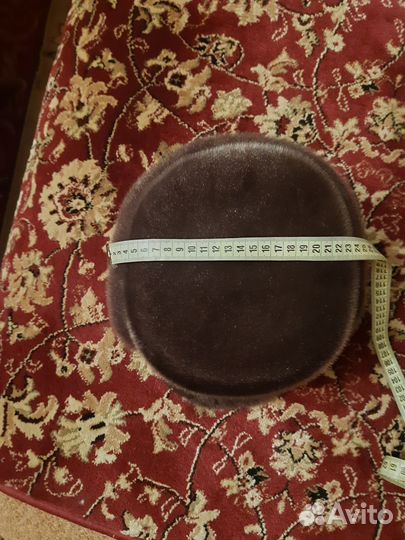 Мужская зимняя меховая шапка с козырьком