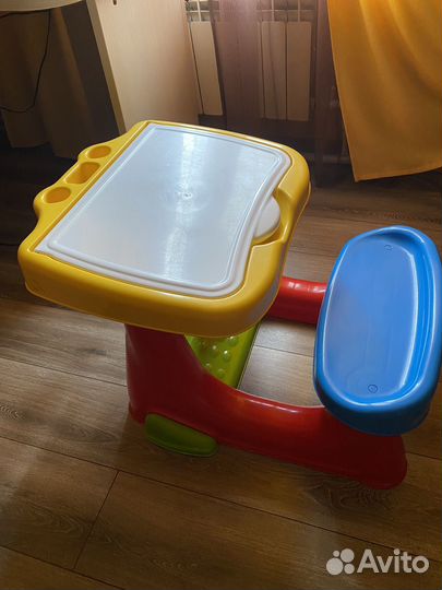 Детский стол