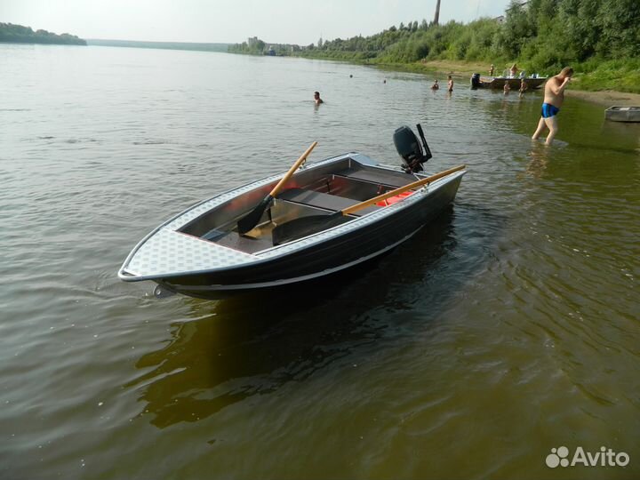 Моторная лодка Wyatboat 390У новая в наличии