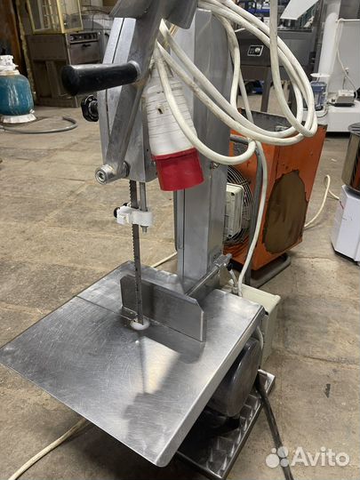 Пила ленточная