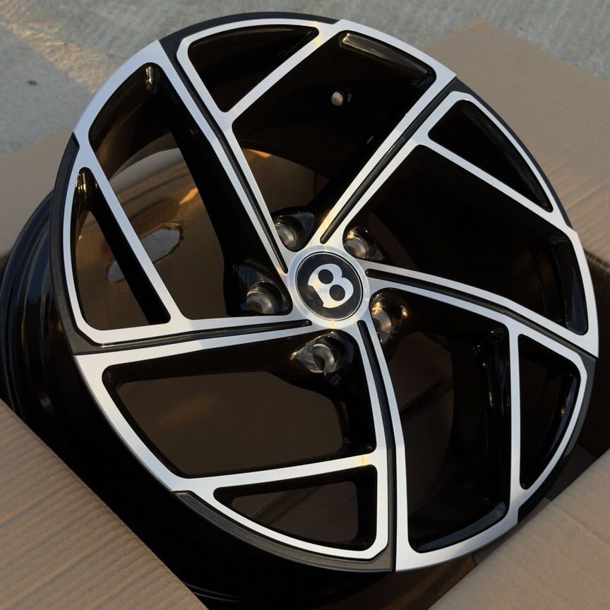 Литые диски Powcan 7.5×R17 5×114.3