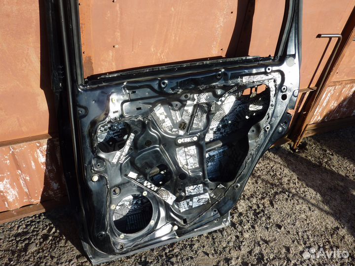 Mitsubishi airtrek outlander дверь правая задняя